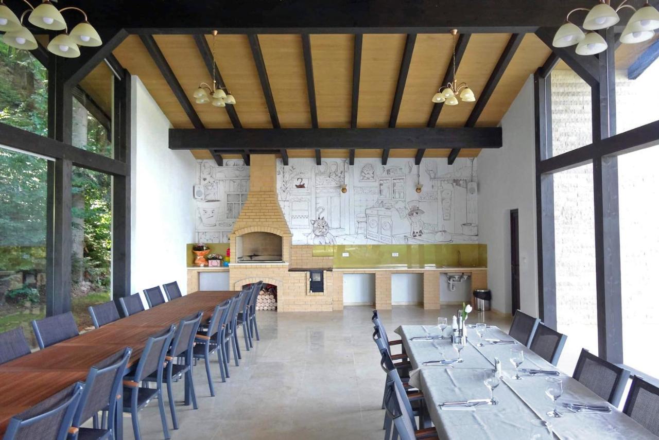 Piatra Pinului & 4* Gura Humorului